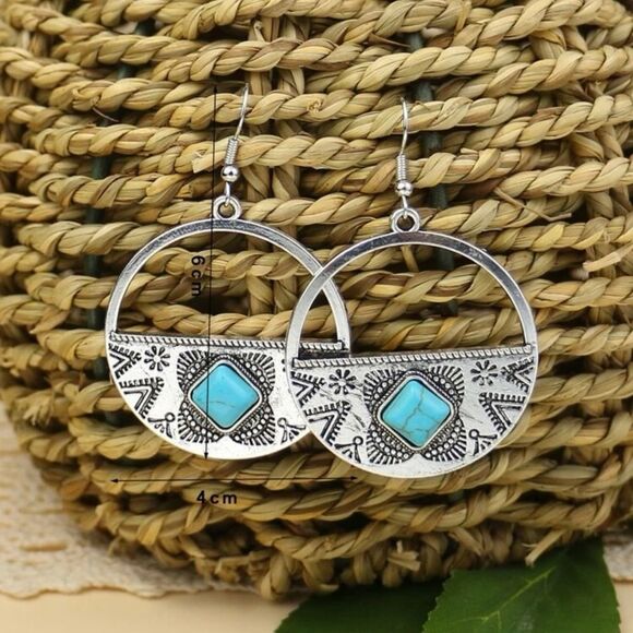 Western hoops  - Picture 2 of 3